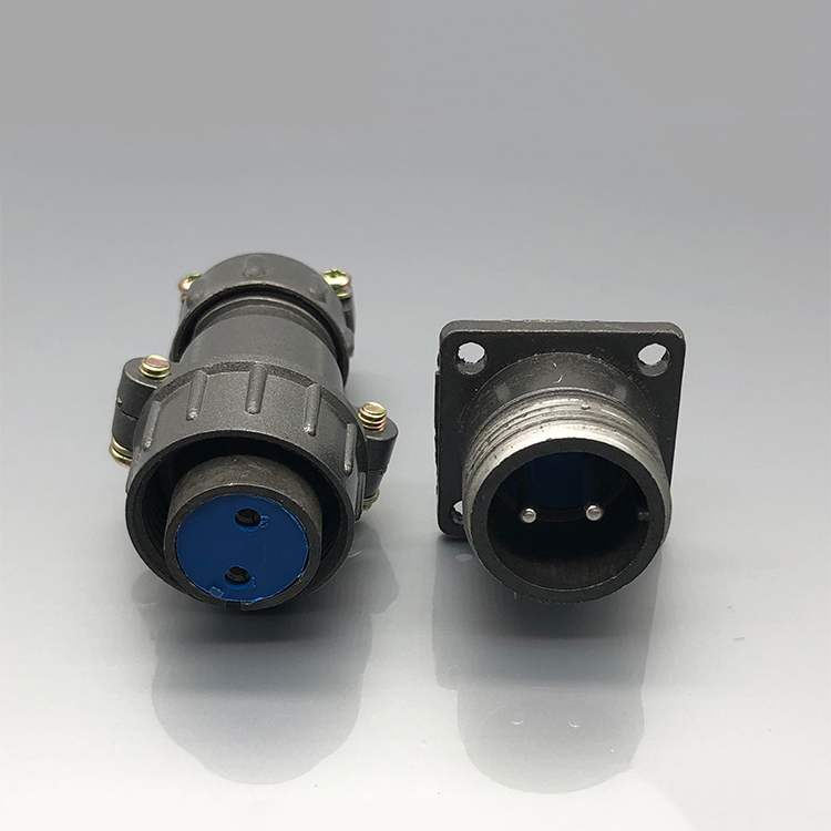 P Connector